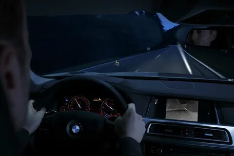 BMW Connected Drive: Night Vision with Dynamic Light Spot an