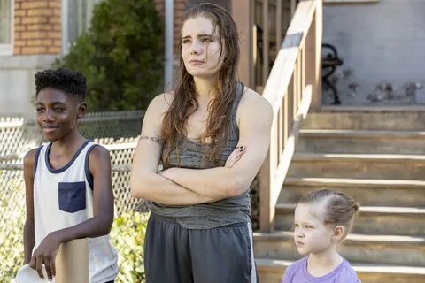 Preview - Shameless Season 11 Episode 1: This is Chicago! Te