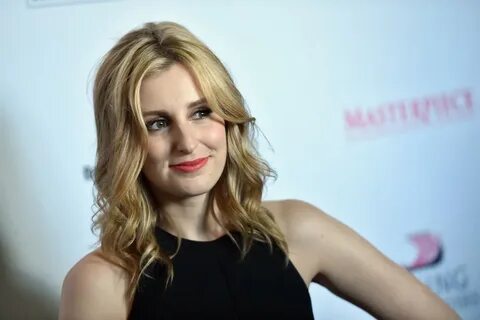 More Pics of Laura Carmichael Medium Wavy Cut (14 of 23) - L