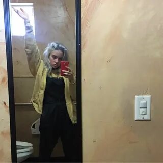 Billie eilish mirror selfie