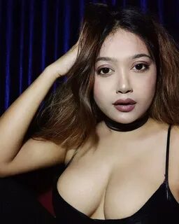 Instagram Model Lovely Ghosh showing her Big Boobs