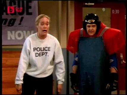 Step by Step (TV Series 1991–1998) - Diane Delano as Cop, La