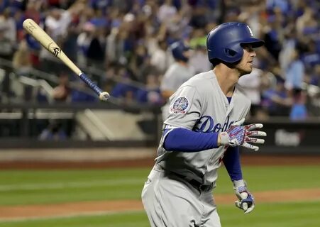 Bellinger slams sinking Mets; Dodgers win 5-2 behind Wood Ta