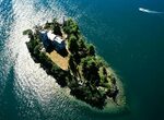 Лорето, остров с замком в Италии