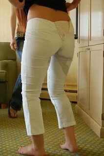 Ineed2pee female desperation - wetting tight jeans and spand