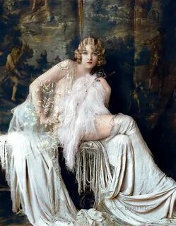 Gladys Glad (Ziegfeld Follies showgirl) photographed by Alfred Cheney Johnston Z
