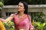 Actress Stills: Pink Color Saree For Girls Actress Trisha Ho