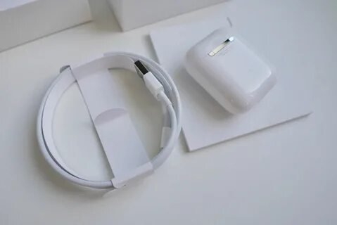 Наушники Apple AirPods 2 with Charging Case - купить в интер