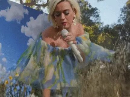 VJBrendan.com: Katy Perry - 'Daisies' (Live on 'Good Morning