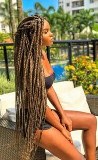 Vacation Hairstyle Blonde Box Braids #BoxBraids #bigboxbraid