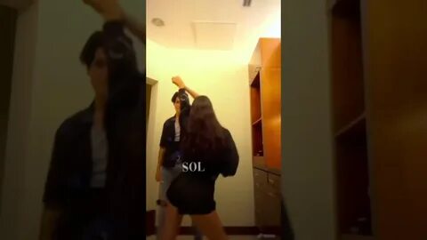 Charli Damelio Twerking 😍 🔥 #charli #tiktok - YouTube