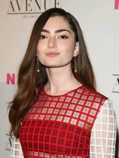 Emily Robinson: Nylon Young Hollywood May Issue Event -04 Go