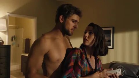 ausCAPS: Max Thieriot shirtless in SEAL Team 2-02 "Never Say