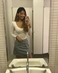 Sexy public bathroom selfie - 9GAG