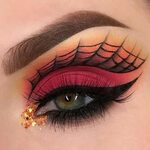 35 Sophisticated Halloween Makeup Ideas To Complete Your Loo