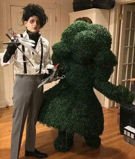 Edward Scissorhands And His Topiary Bush Clever halloween co