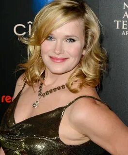 Nicholle Tom Pictures