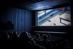 Российские кинотеатры не будут пускать зрителей в грязной од