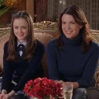 #rory #rorygilmore #alexisbledel #icons #lorelai #lorelaigilmore #laurengraham #