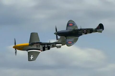 Spitfire + Mustang Tight Formation - YouTube