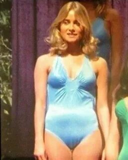 Maureen Mccormick Hot Bikini - Life Styles