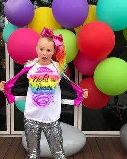 175k Likes, 3,178 Comments - JoJo Siwa (@itsjojosiwa) on Ins