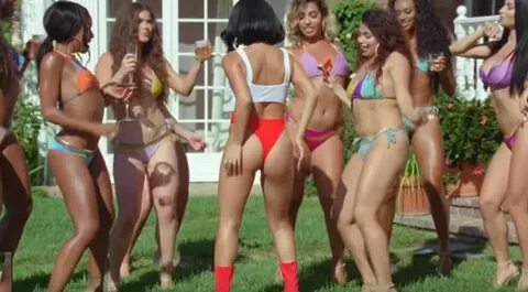 Becky G muestra su 'Booty' en atrevido videoclip con C. Tang