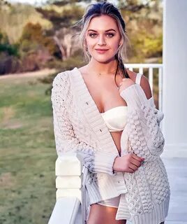 Kelsea Ballerini Nude and Sexy Pics & Porn Video Leaked