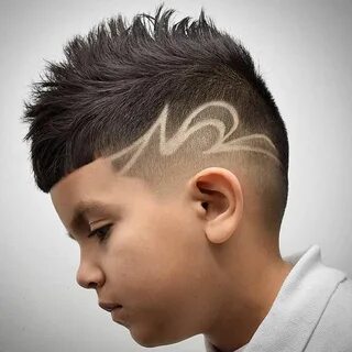 22 Cool Haircuts For Boys: 2022 Trends Listras para cabelo, 