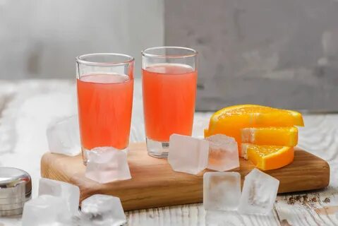 4 Ways to Make the Alabama Slammer Shooter Recipe