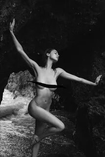 Michelle Ellyse Schlaman nude - FitNakedGirls.com