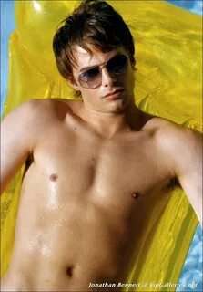 VipGalleries.net Jonathan Bennett :: FreeMaleCelebrityArchiv