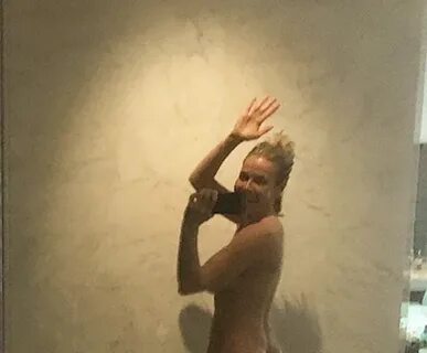 Complex on Twitter: "Chelsea Handler posts nude selfie to mo