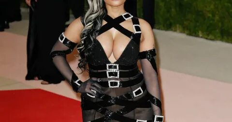 Nicki Minaj - Met Gala 2016 au Metropolitan Museum of Art à 