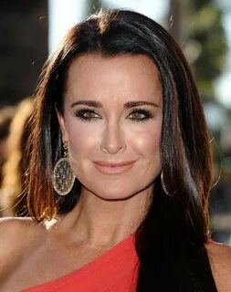 Kyle Richards False Eyelashes - Kyle Richards Beauty Lookboo