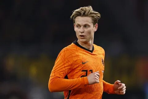 Breakthrough in Frenkie de Jong negotiations as Man Utd close in on € 80m deal