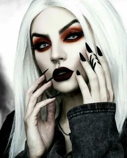 Pinterest: littlemillelemos Vampire makeup, Gothic makeup, G