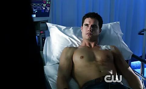 Robbie Amell Official Site for Man Crush Monday #MCM Woman C