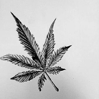 Marijuana leaf image oval MDF thread drops safemoney Sewing 