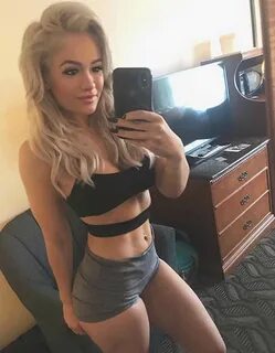 WWE: La wwe ficha a scarlett bordeaux, la luchadora... MARCA