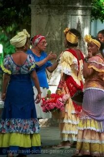 Pin on ropa tradicional de los países españoles