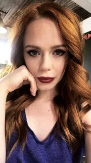 Ella Hughes в Твиттере: "Shooting some solo videos today for