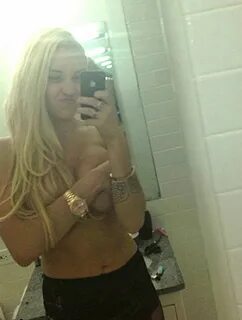 Amanda bynes' topless photo quickly got taken down... MARCA 