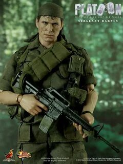 toyhaven: Hot Toys "Platoon" Sergeant Barnes Figure PREVIEW