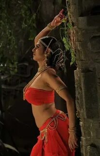 Kasturi Navel - Tamil actress kasthuri hot navel and cleavag
