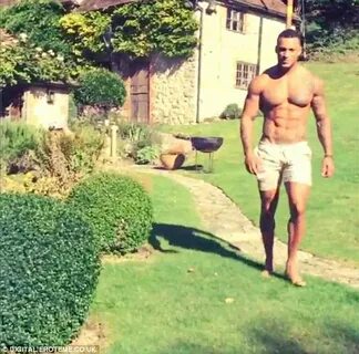 Kelly Brook posts images of a shirtless David McIntosh Daily