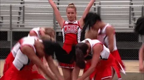 Glee Quinn Fabray GIF - Glee Quinn Fabray Cheerleader - Desc