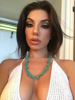 Darcie Dolce on Twitter: "All white 👙 🐳 🌺 🌴 #WhiteBikini #Ma