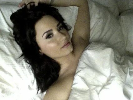Demi Lovato leaked selfies - The Girl Fappening Leaked Photo