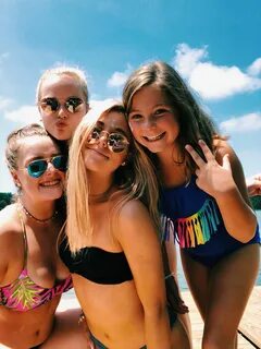 sophia_mirovski ✰ Summer friends, Friend photoshoot, Girls b